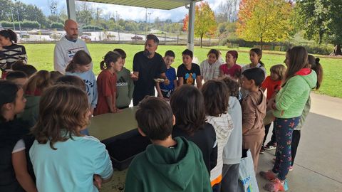 Actividad con los alumnos de la�Red de huertos escolares ecol�gicos