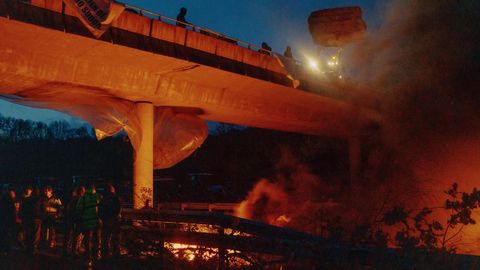 Los productores prev�n hacer noche en la autov�a