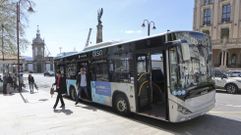 Bus lanzadera en la plaza de Galicia durante una Semana Santa anterior.