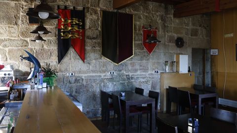 Interior de la cafetera del castillo de Maceda.