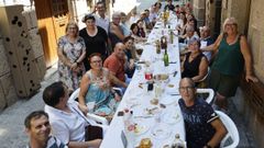 La cita comenz� con una comida en la calle