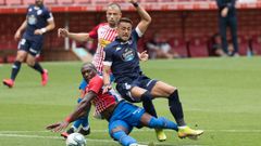 Partido en el Molin�n entre el Sporting y el Lugo. Posible penalti de Cristian Herrera