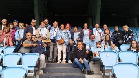 Miembros de Sempre co Celta, en Bala�dos.