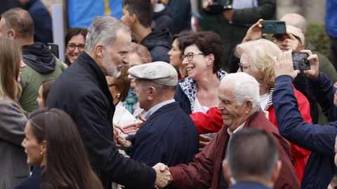 Los Reyes, la princesa Leonor y la Infanta Sof�a durante el acto de entrega del premio al ?Pueblo Ejemplar de Asturias 2025, a 25 de octubre de 2025, en Valdesoto, Sieto, Asturias (Espa�a). El Premio al Pueblo Ejemplar de Asturias 2025 ha sido concedido a la parroquia de Valdesoto, que pertenece al concejo asturiano de Siero