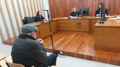 Juicio a un octogenario por exhibicionismo cuando iba en un autobs Vitrasa en Vigo