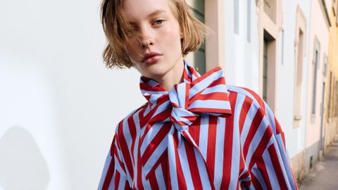 Una de las camisas de rayas de la nueva colecci�n de Zara