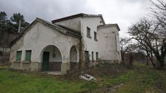 La vivienda, as� como varias construcciones anexas, lleva mucho tiempo en desuso