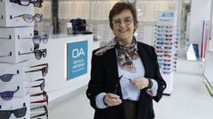 La optometrista Mar�a Encina Gonz�lez, due�a de �ptica Arteixo