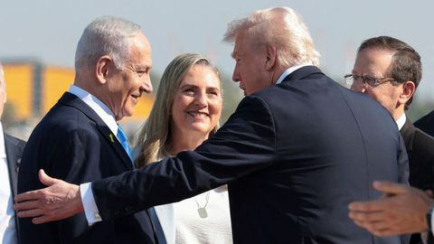 Netanyahu y Trump, en el aeropuerto de Tel Aviv
