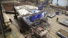 La actividad en los talleres no se detiene; en la foto -de archivo-, construcci�n de bloques para la primera fragata F-110