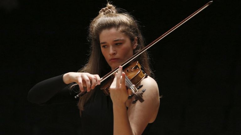 Raquel Areal, violinista de Tui