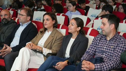Autoridades ayer en el Congreso Xeraci�n Peixe de la Fundaci�n Expomar en Burela