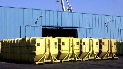 Contenedores de basura en Guixar