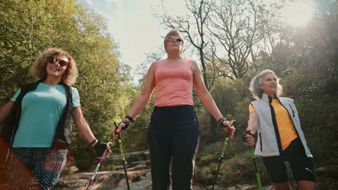 Virtudes Dom�nguez, en plena marcha n�rdica.