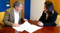El presidente de Portos y la alcaldesa de Pontecesures se reunieron este viernes.