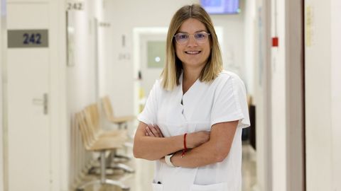 Sara L�pez, m�dico del servicio de alergolog�a del CHUS
