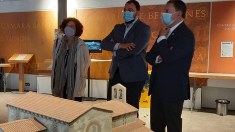 Berta Pi��n, Adri�n Barb�n y Alfredo Canteli