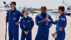 Desde la izquierda, el canadiense Jeremy Hansen, la especialista de la misi�n Christina Koch, el piloto Victor Glover y el comandante Reid Wiseman