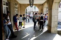 Alumnado de bachillerato a distancia de las cuatro provincias acudi� ayer al San Clemente. 