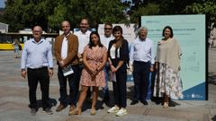 Eladio Santos, Diego Casal, Aitor Puente, Odilo Rodrguez, Severino Gonzlez, Mara Fernndez, Irana Prez y Cecilia Trancon, durante la apertura de la muestra