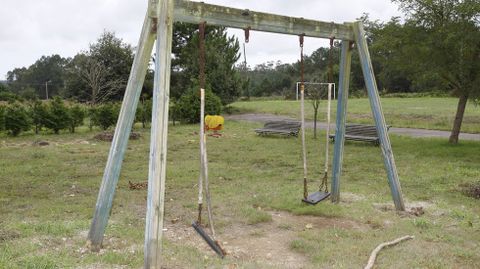 Los ni�os de Ponteceso no lo tienen f�cil para jugar