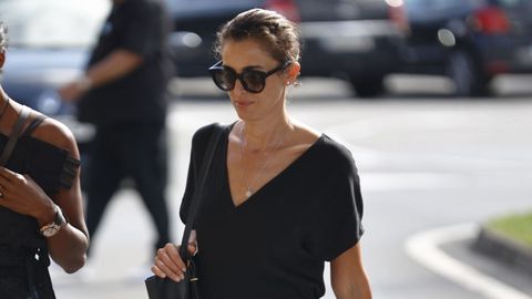 Blanca Romero a su llegada al tanatorio de Tanatorio Gij�n-Cabue�es para despedir a su padre, Rafael Pablo Romero
