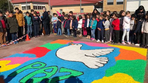 Paz Ourense.Acto por el Da de la Paz en el CPI de Ribadavia