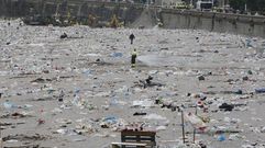 ORZAN RIAZOR BASURA DE LA CELEBRACION DE LA NOCHE DE SAN JUAN