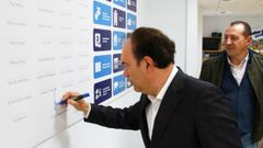 Crespo, candidato popular, en un acto electoral en el inicio de la campa�a del 26M