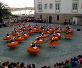 La plaza donde se celebr� el ballet, durante un espect�culo anterior.