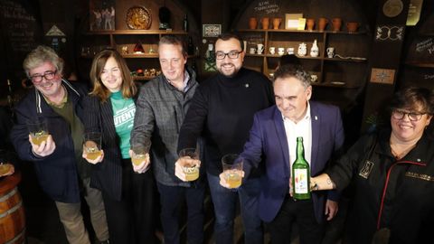 Celebracin de la declaracin de la cultura de la sidra como Patrimonio Cultural Inmaterial de la Humanidad