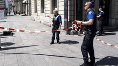 Agentes de polic�a en la zona del ataque este jueves 