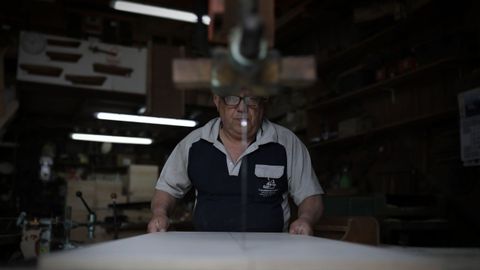 Jos� Manuel G�mez ha podido reabrir su carpinter�a de barcos despu�s de tres semanas cerrado