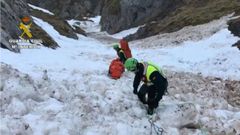 Rescate del cad�ver de un hombre de 52 en el entorno de Picu Urriellu