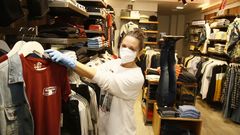 Video de la tienda Versus en Viveiro al estilo del cine mudo para comprar seguros