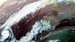 El hurac�n Ophelia frente a la Pen�nsula en el 2017