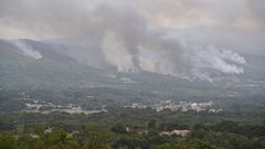 Incendio forestal en el Macizo Central Ourensn entre los municipios de Chandrexa de Queixa, Montederramo y Maceda