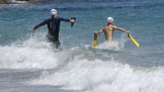 Pruebas de selecci�n en la playa de Silgar, en Sanxenxo