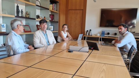 Boirja S�nchez visita� a Zidinvent, el centro de I+D+i de Zitr�n, en Gij�n/Xix�n