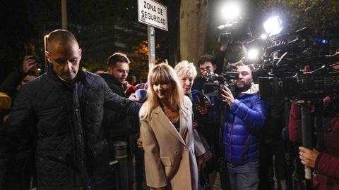 La secretaria general de la Presidencia del Ejecutivo, Judit Gonzlez, a la salida del Juzgado de Instruccin, despus de que el juez Juan Carlos Peinado haya archivado la investigacin por presunta malversacin contra ella, en la causa en la que investiga a Begoa Gmez, mujer del presidente del Gobierno.