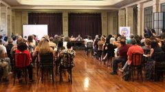 Charla del Centro de Descendientes Españoles Unidos en Argentina sobre cómo solicitar la nacionalidad.