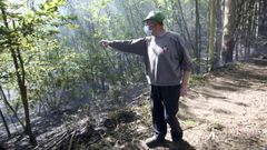 El propietario del monte, esta ma�ana en el lugar del incendio 