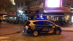 Imagen de archivo de un coche de la Polica Nacional en Ourense.