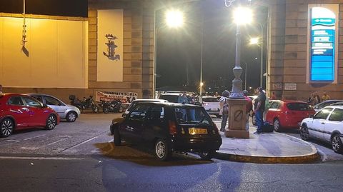 Los operarios de Mainfer se concentaron a la entrada del astillero de Navantia impidiendo el acceso de los trabajadores�durante m�s de dos horas.