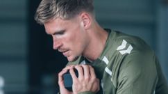 Carl Starfelt regresa a Vigo tras haber disputado 90 minutos con Suecia ante Eslovenia.