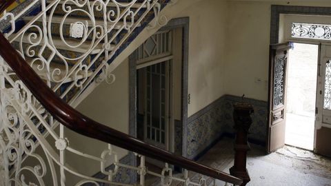 Los materiales de la mansi�n indiana que construy� el emigrante Antonio Rodr�guez hace alrededor de un siglo, y que est� situada en la recta de Magazos, en Viveiro, junto a la carretera LU-862, son de gran calidad