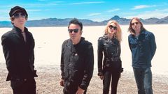 Los integrantes del grupo neoyorquino, Mercury Rev, con Grashopper el segundo por la izquierda, que actan en el OURFest en Expourense, el 27 de septiembre