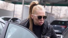 Bel�n Esteban, saliendo de su casa este lunes