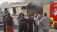 En el incendio dos trabajadores resultaron heridos