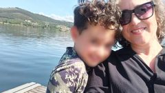 Mar�a Jos� con su hijo Alejandro, que a partir de ahora estar� inscrito como var�n en el Registro Civil